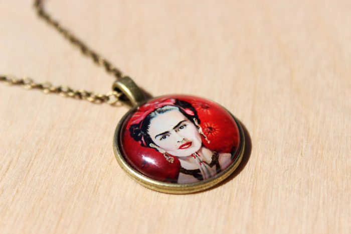 #MujeresconHistoria Frida Kahlo, el icono que rompió los prototipos