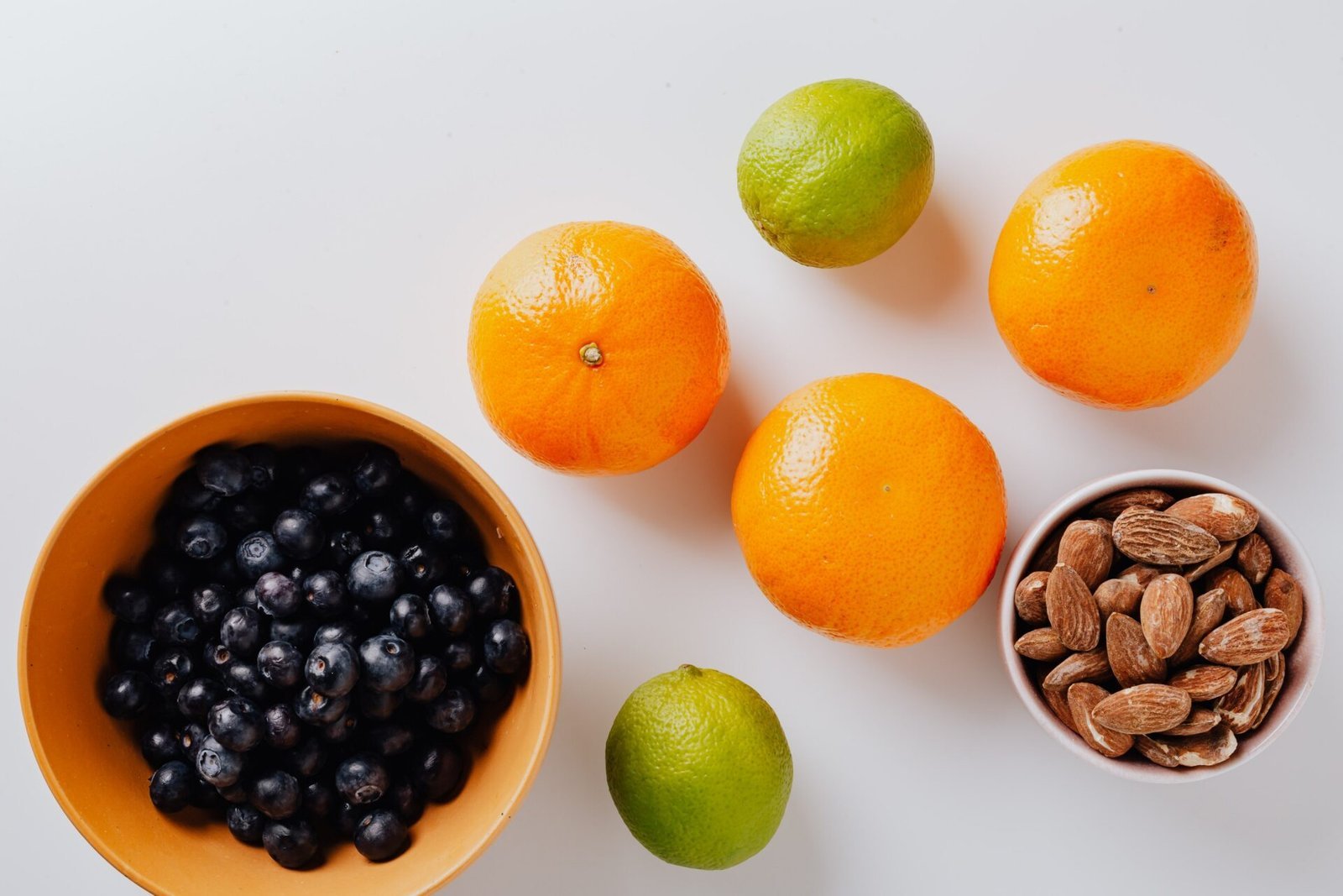 Comer bien sin cocinar: recetas y claves para una alimentación saludable en verano