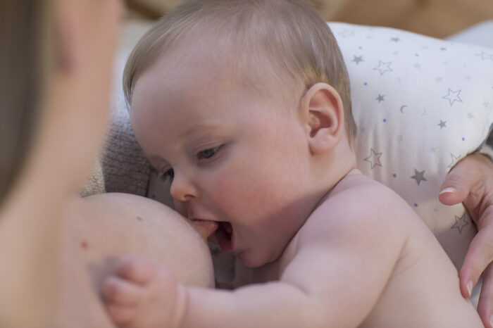 Anquiloglosia, qué es y cómo afecta a la lactancia