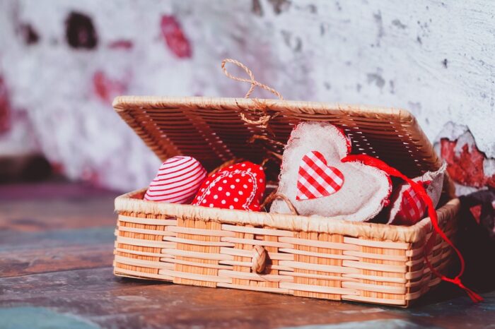 Diseño romántico sin clichés: Ideas para un hogar acogedor en San Valentín